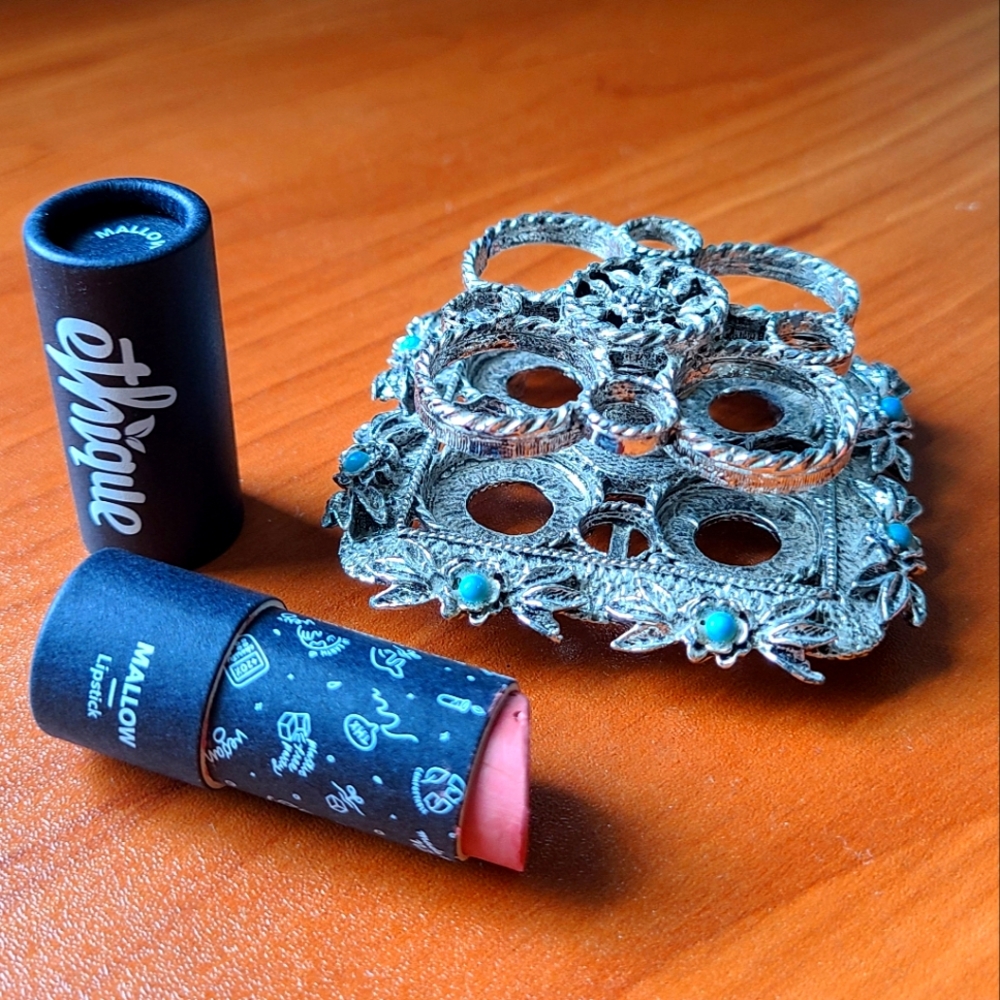 Vintage intricate metal lipstick holder